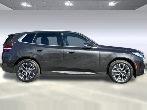 Used 2025 BMW X3 xDrive30i w/ Premium Package image 4
