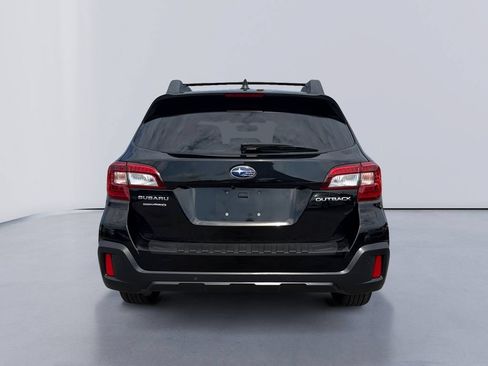 Used 2019 Subaru Outback 2.5i Limited AWD/4WD image 4
