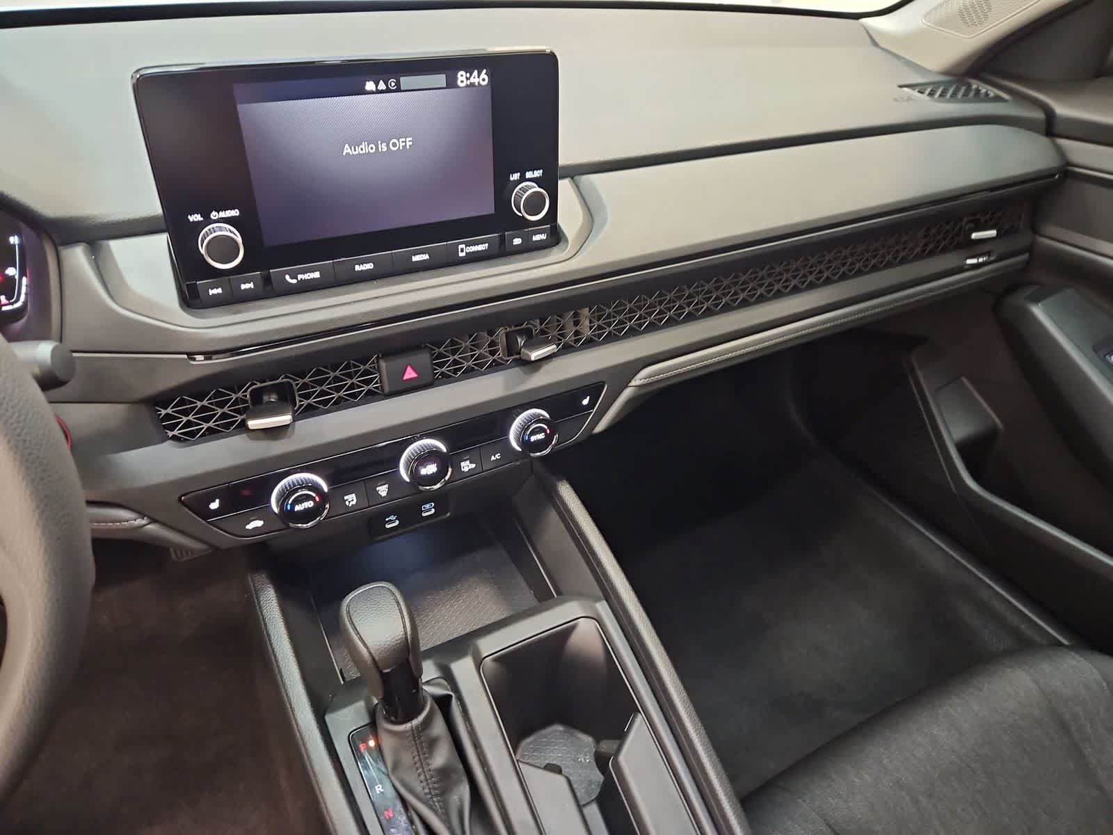 Certified 2025 Honda Accord SE image 29