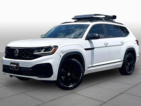 Used 2023 Volkswagen Atlas SEL R-Line AWD/4WD image 1
