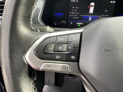 Used 2022 Volkswagen Tiguan SE image 14