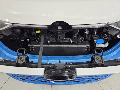 Certified 2025 Volkswagen ID. Buzz 1st Edition image 14