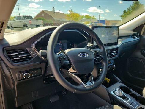 Used 2024 Ford Escape Active w/ Tech Pack #1 AWD/4WD image 21