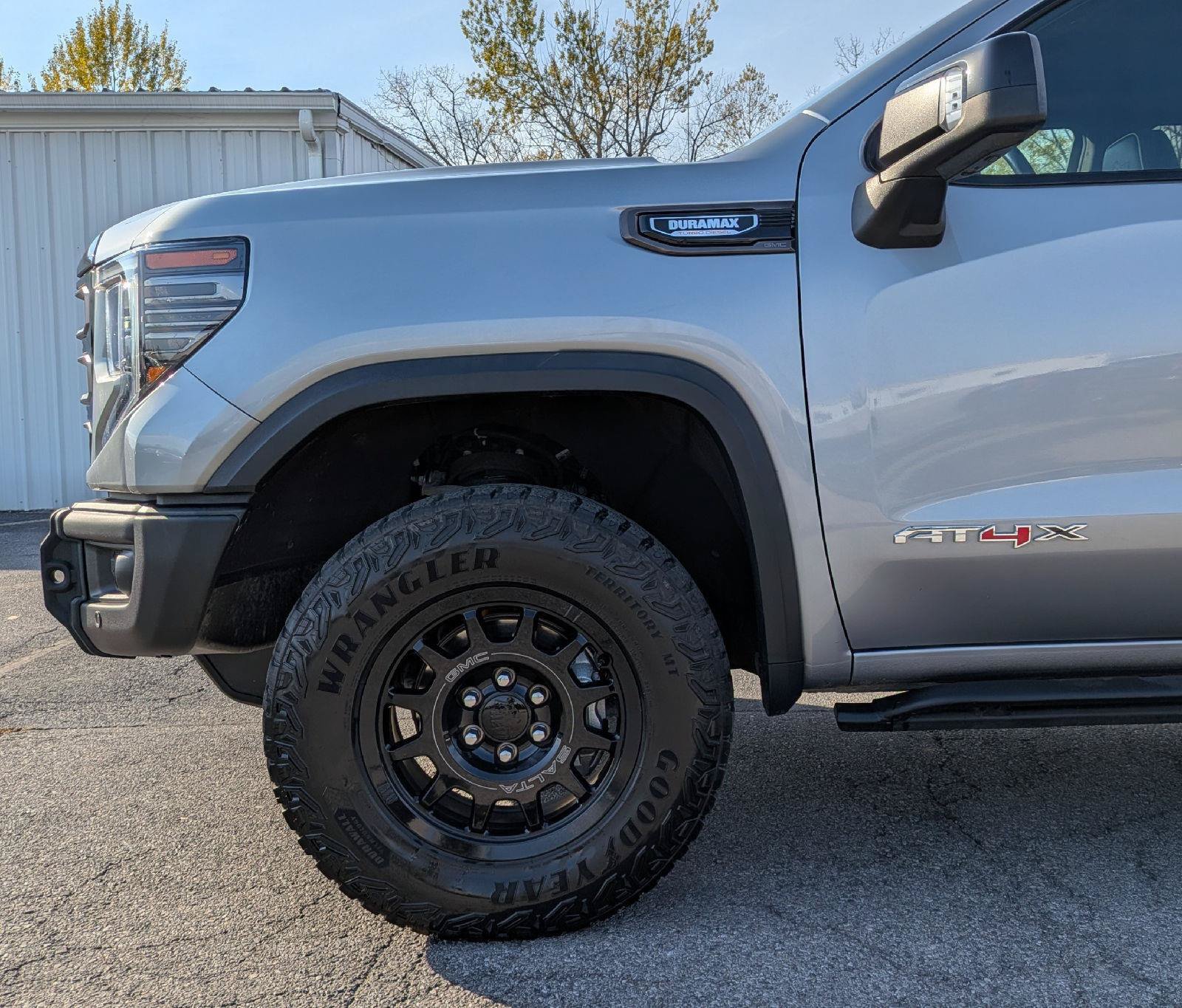 Used 2024 GMC Sierra 1500 AT4X w/ AT4X AEV Edition AWD/4WD image 5