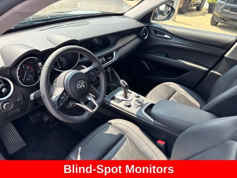 Used 2021 Alfa Romeo Stelvio Sprint w/ Sun & Sound Package AWD/4WD image 13