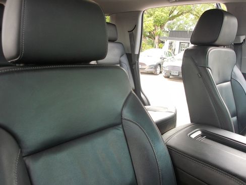 Used 2018 Chevrolet Tahoe LT w/ Luxury Package RWD image 44