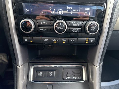 Used 2022 Subaru Ascent Limited w/ Popular Package #4 image 19