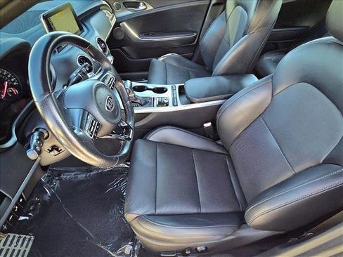 Used 2020 Kia Stinger GT1 image 16