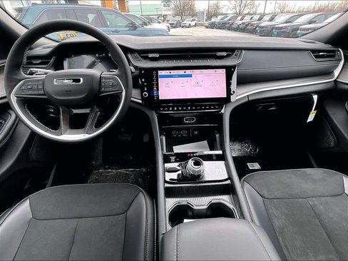 New 2026 Jeep Grand Cherokee L 4WD image 12