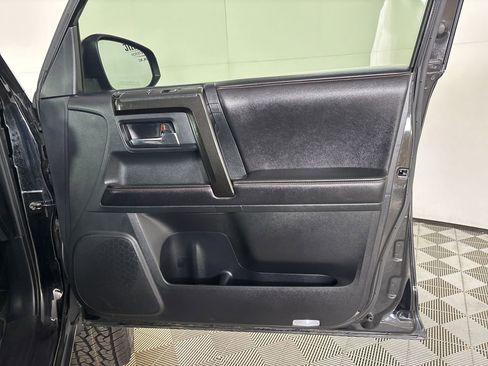 Used 2015 Toyota 4Runner TRD Pro image 25