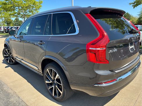 Used 2024 Volvo XC90 B6 Plus AWD/4WD image 8