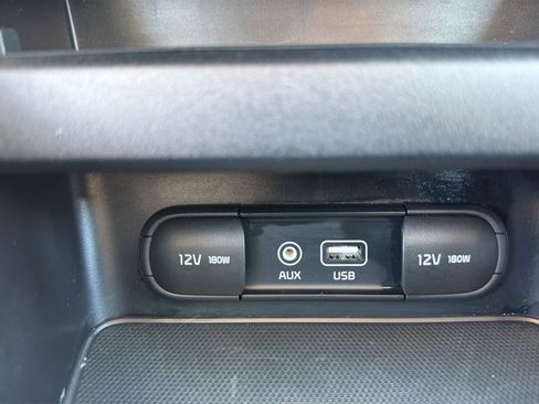 Used 2019 Kia Forte LXS FWD image 31