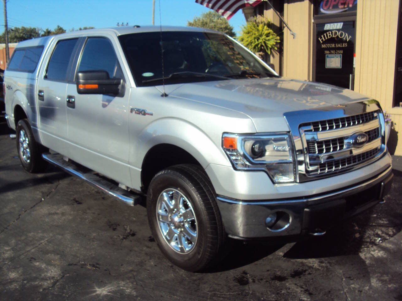 Used 2014 Ford F150 XLT w/ Equipment Group 302A Luxury AWD/4WD image 2