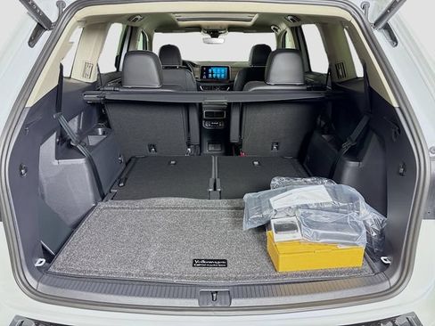 New 2026 Volkswagen Atlas SEL Premium R-Line AWD/4WD image 28