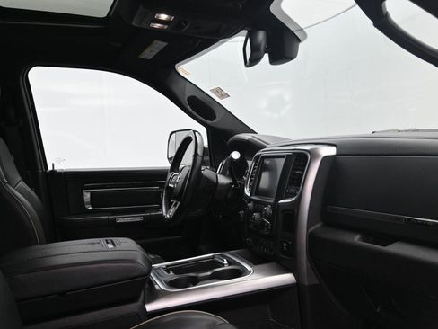 Used 2017 RAM 2500 Limited image 11