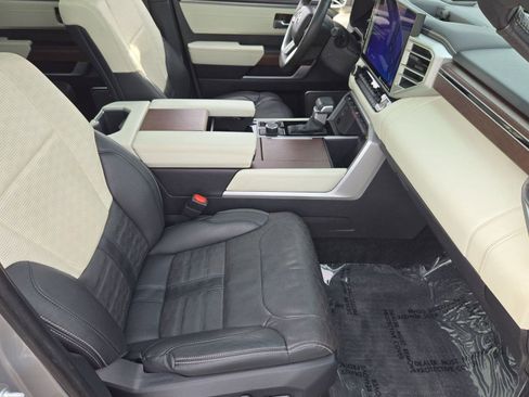 Used 2024 Toyota Sequoia Capstone image 31