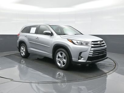 Used 2017 Toyota Highlander Limited w/ Protection Package #3