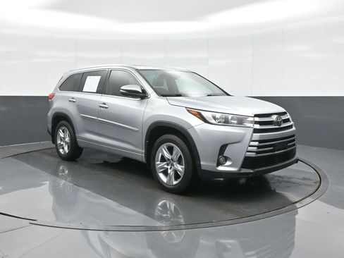 Used 2017 Toyota Highlander Limited w/ Protection Package #3 AWD/4WD image 1