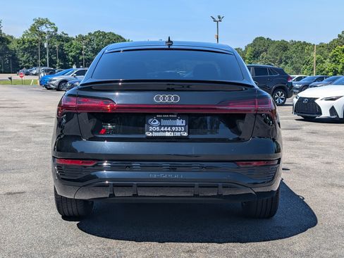 Used 2024 Audi Q8 e-tron Premium Plus w/ Premium Plus Package AWD/4WD image 8