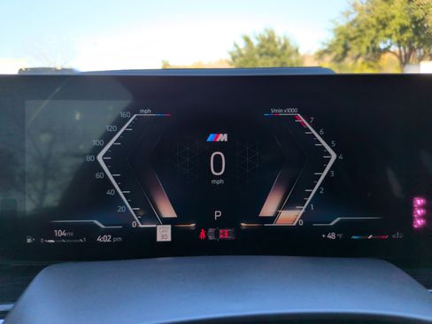 Certified 2025 BMW X7 xDrive40i w/ M Sport Package image 15