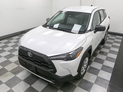 New 2026 Toyota Corolla Cross L image 6