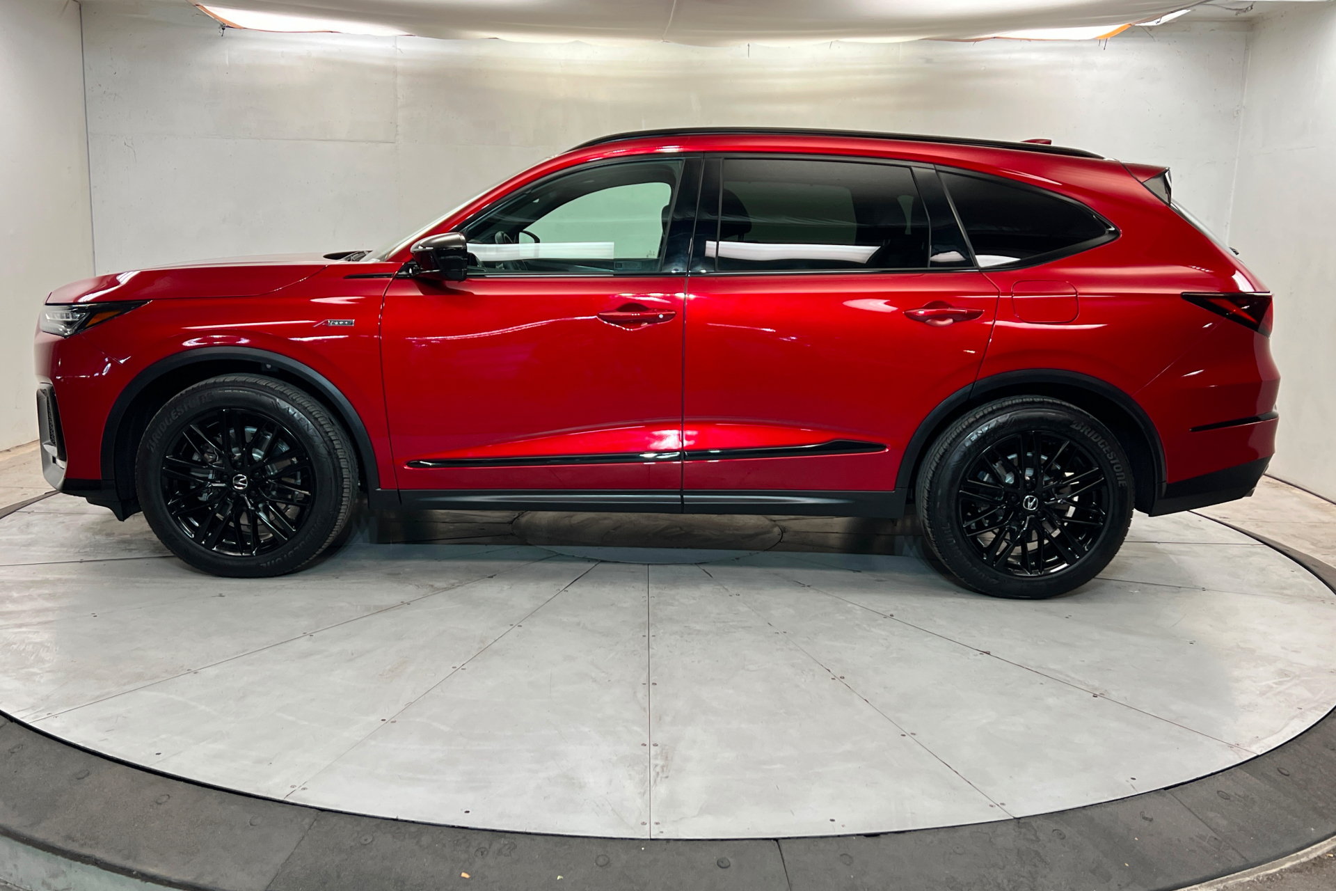 Used 2026 Acura MDX A-Spec w/ Advance Package AWD/4WD image 2