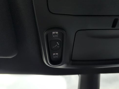 New 2026 Chrysler Pacifica Limited image 82