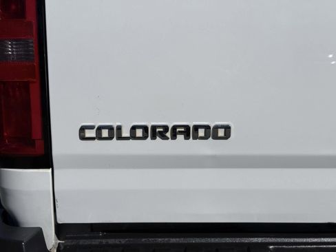 Used 2019 Chevrolet Colorado W/T w/ WT Convenience Package image 11