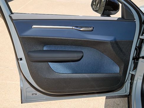 New 2026 Volvo EX30 Plus AWD/4WD image 10