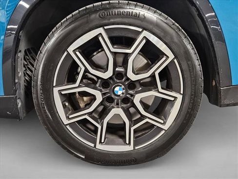 Certified 2025 BMW X1 xDrive28i w/ Convenience Package image 23