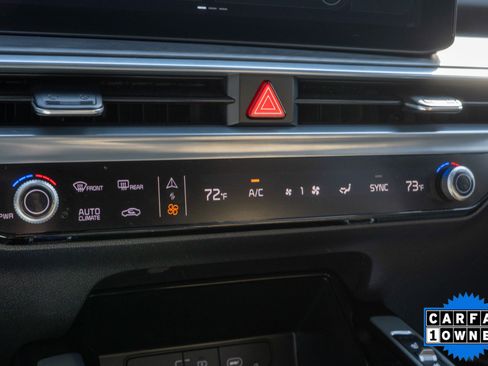 Used 2024 Kia Sorento SX Prestige w/ Olive Brown Leather Package image 14