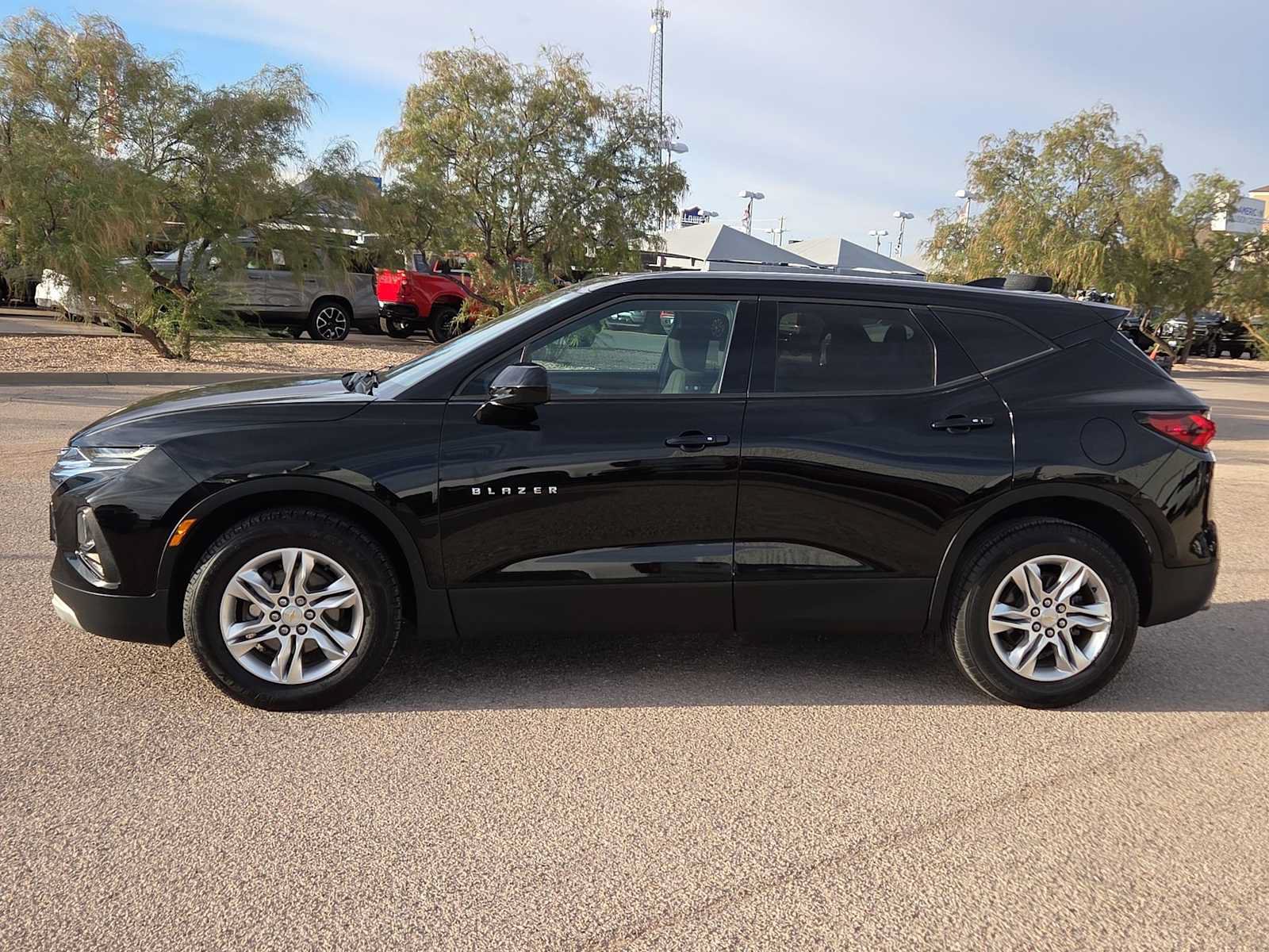 Used 2020 Chevrolet Blazer LT FWD image 5
