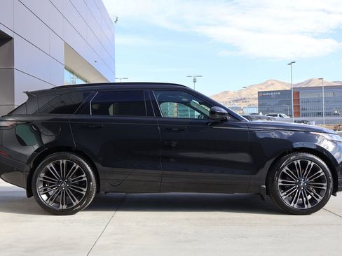 New 2026 Land Rover Range Rover Velar Dynamic SE image 4