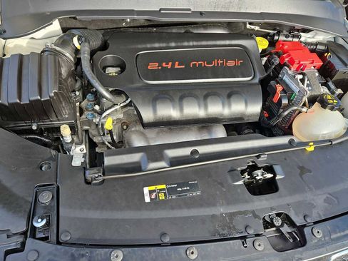 Used 2020 Jeep Compass Limited image 15