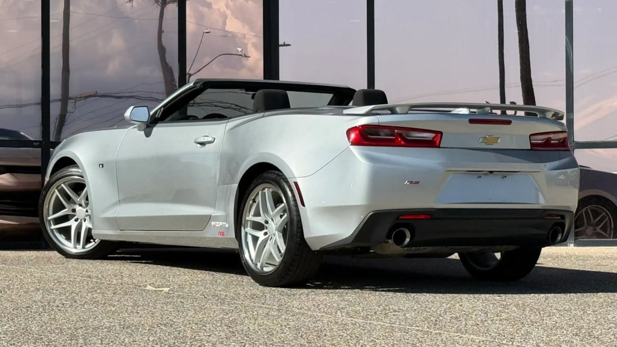 Used 2017 Chevrolet Camaro LT w/ RS Package RWD image 11