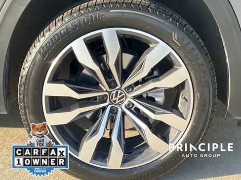 Certified 2022 Volkswagen Atlas SEL AWD/4WD image 4
