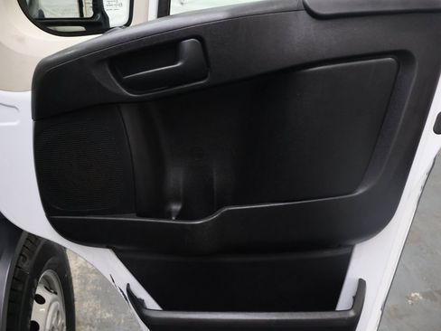 Used 2018 RAM ProMaster 2500 image 12