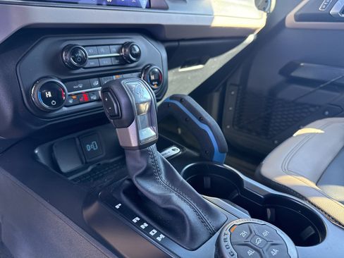 Used 2024 Ford Bronco Wildtrak image 22