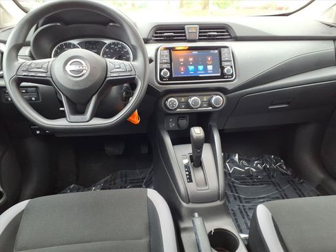 Used 2025 Nissan Versa S w/ Trunk Package FWD image 9