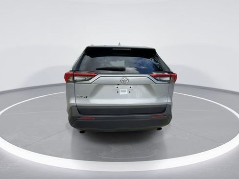 Used 2021 Toyota RAV4 XLE image 7