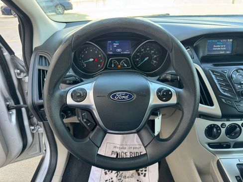 Used 2014 Ford Focus SE image 12