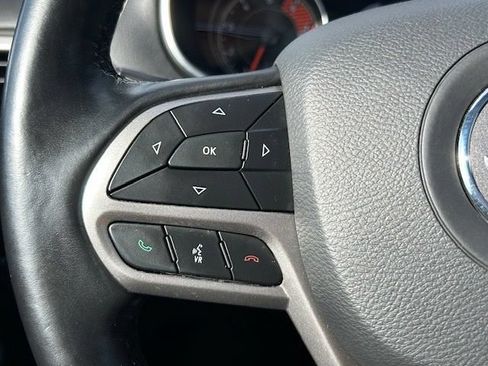 Used 2021 Jeep Cherokee High Altitude AWD/4WD image 28