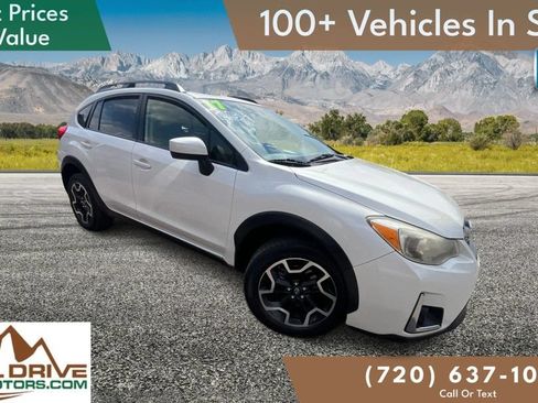 Used 2017 Subaru Crosstrek 2.0i Premium w/ Moonroof Package AWD/4WD image 3