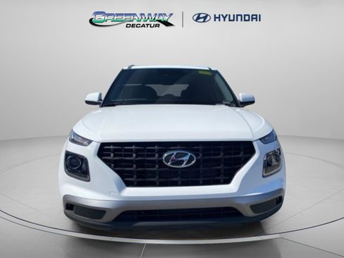 New 2026 Hyundai Venue SE FWD image 2