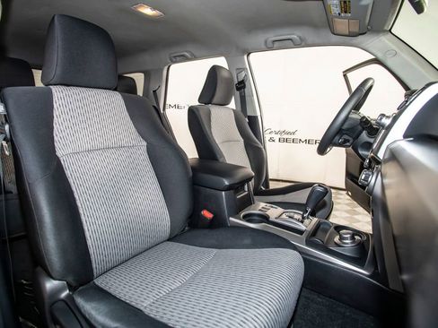 Used 2014 Toyota 4Runner SR5 image 19