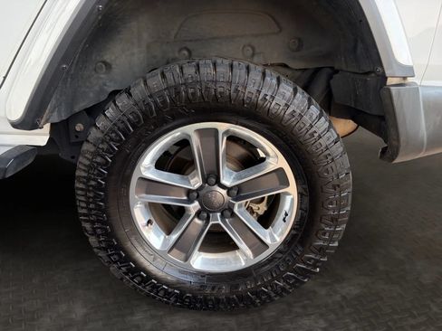Used 2020 Jeep Wrangler Unlimited Sport AWD/4WD image 39
