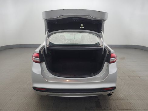 Used 2018 Ford Fusion S image 29