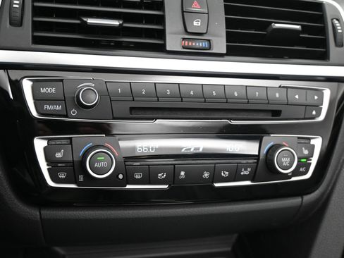 Used 2018 BMW 430i Convertible image 15