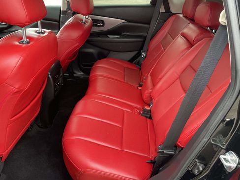 Used 2021 Nissan Murano S image 3