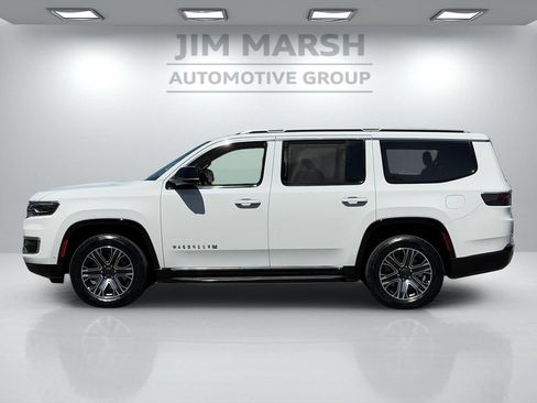 Used 2023 Jeep Wagoneer 2WD w/ Premium Group I image 3